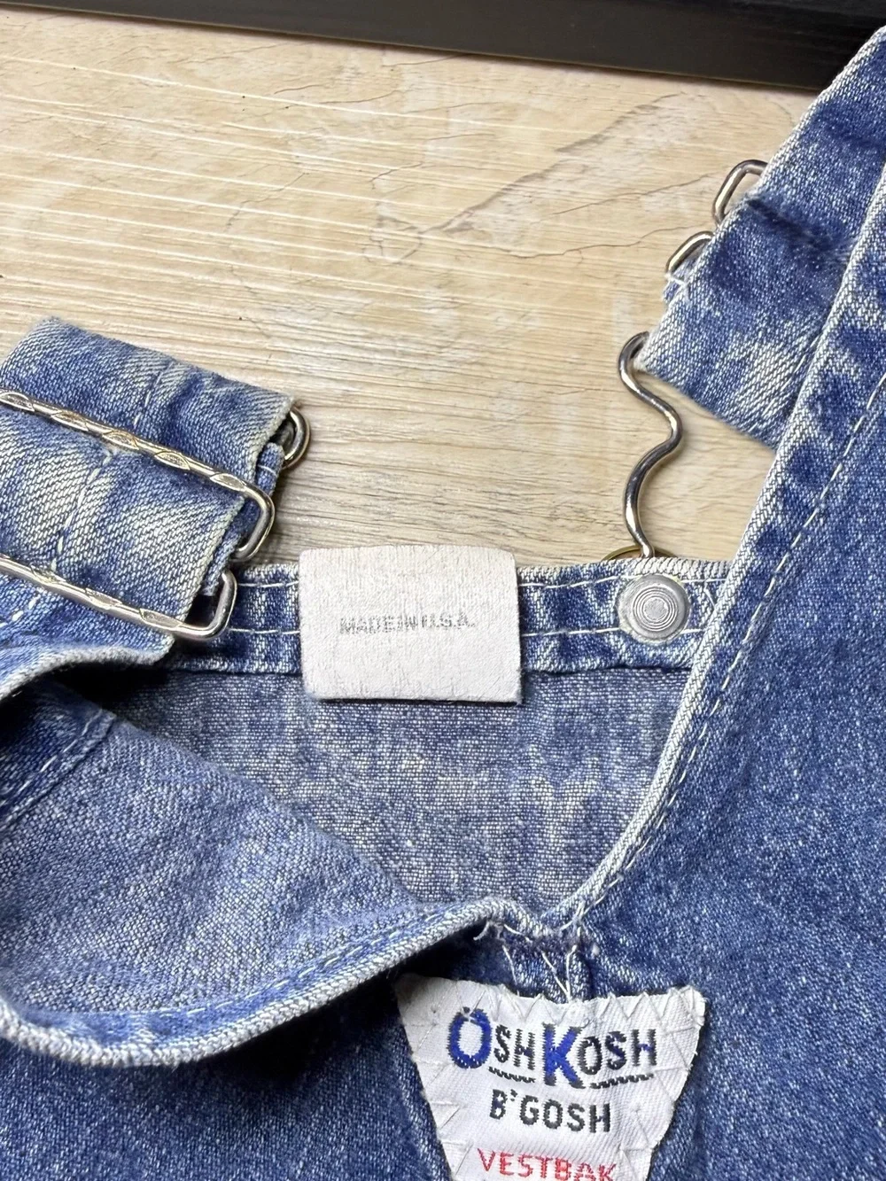 Vintage 1990s Oshkosh B’Gosh Dark Denim Shortalls With Pockets & Paper Tag